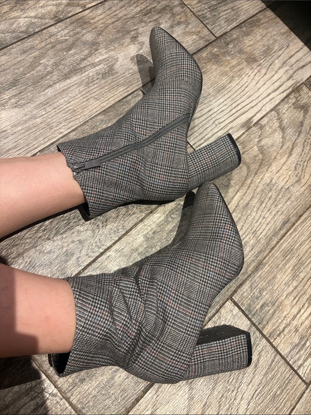 Plaid Pointed Toe Ankle Boots - Gray